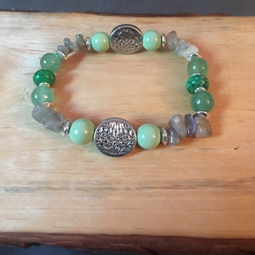 Green and silver multi stone beaded bracelet